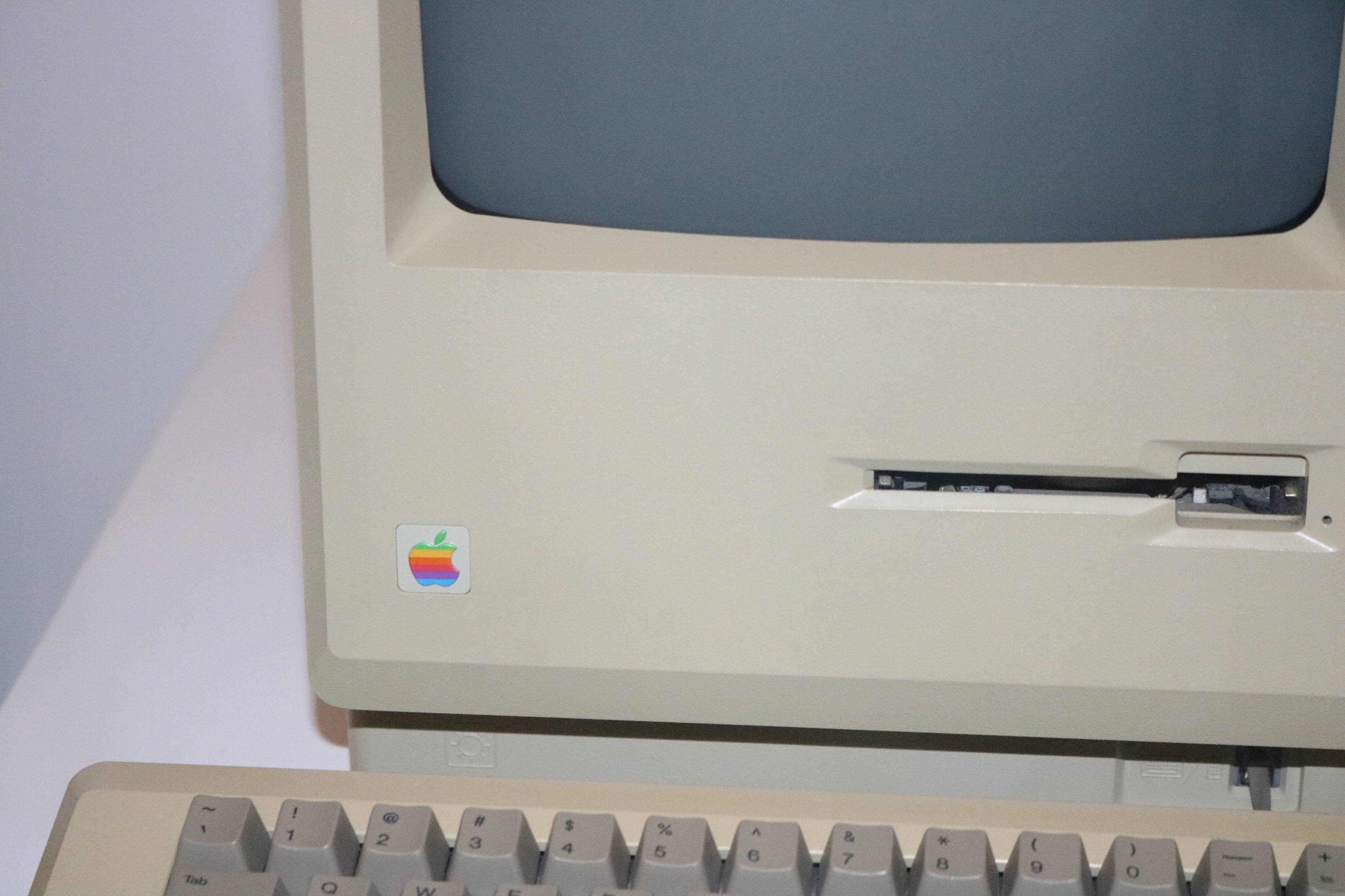 苹果笔记本电脑的演变：从PowerBooks到iBooks到MacBook【30年的历史】