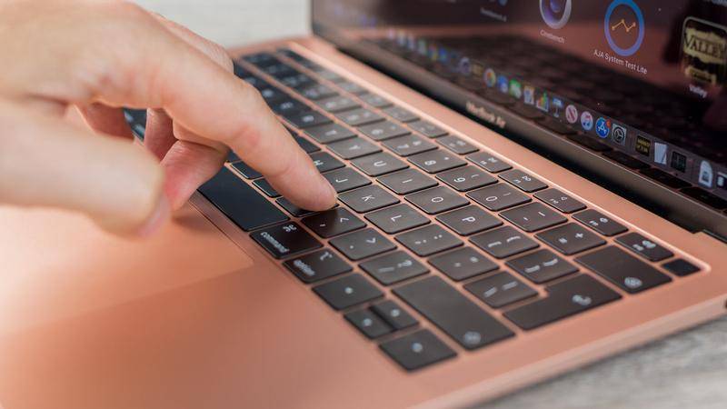 macbook_air_2019_review_4_thumb