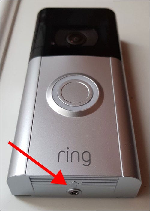 Ring-doorbell-bottom-screw.