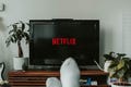 netflix-logo-on-a-smart-tv-in-a-living-room