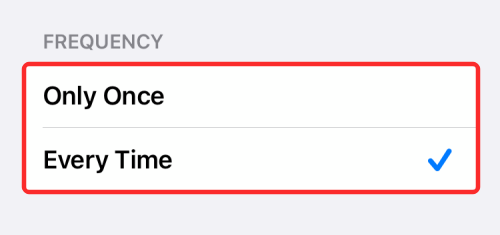 如何在 iOS 15 上的 iPhone 上使用“查找”更改您的位置时通知某人