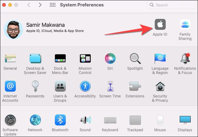 Select-apple-id-icon-in-system-preferences-on-mac