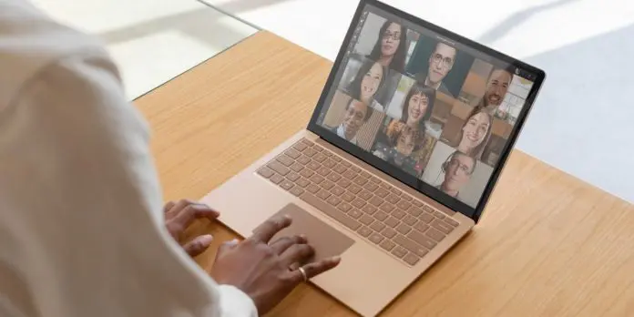 Microsoft-Teams-Laptop-Microsoft-696x348.jpg.webp